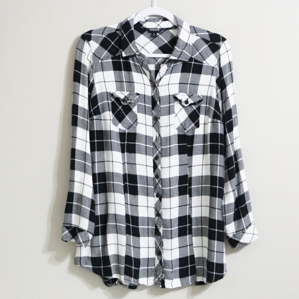 Torrid Taylor Rayon Twill Button-Down Tunic Shirt Size 0